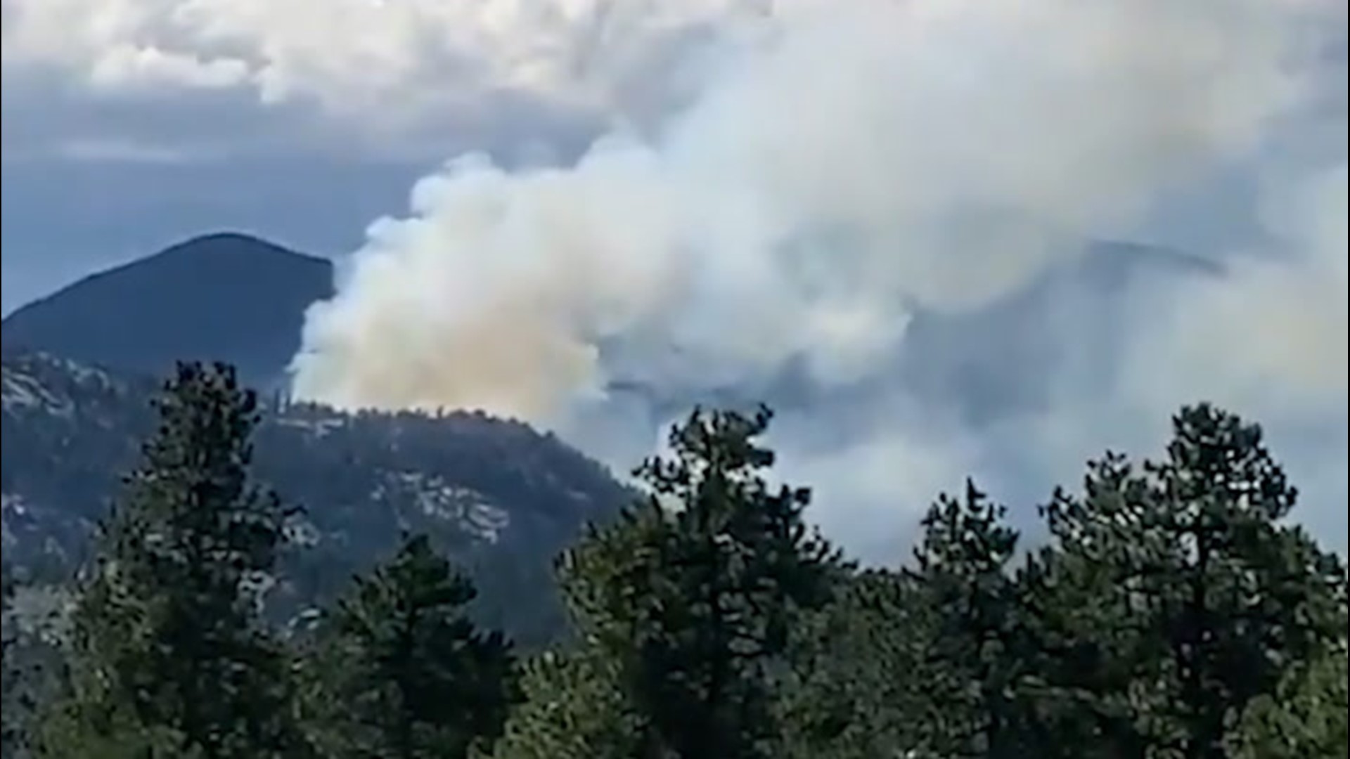 As the Elephant Butte Fire grew on Monday afternoon, July 13, the Sheriff's Office in Jefferson County, Colorado, placed an evacuation order for 700 homes.