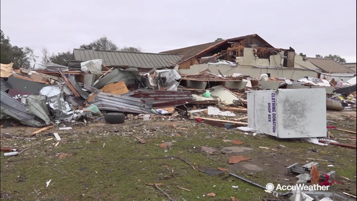 Devastation in Alexandria, Louisiana, after tornado rips through town ...