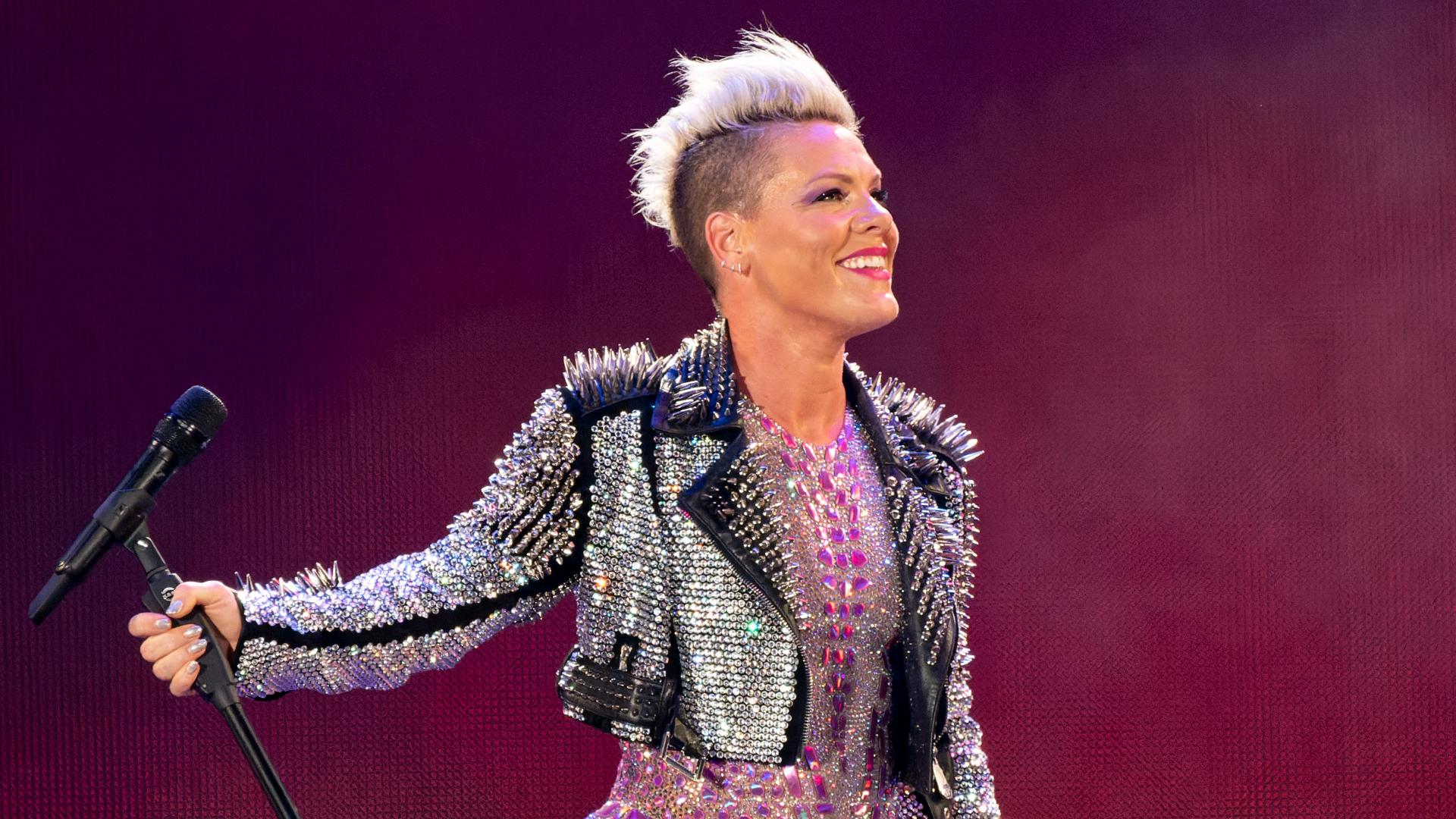 Singer Pink spends New Year's Eve in hospital | thv11.com