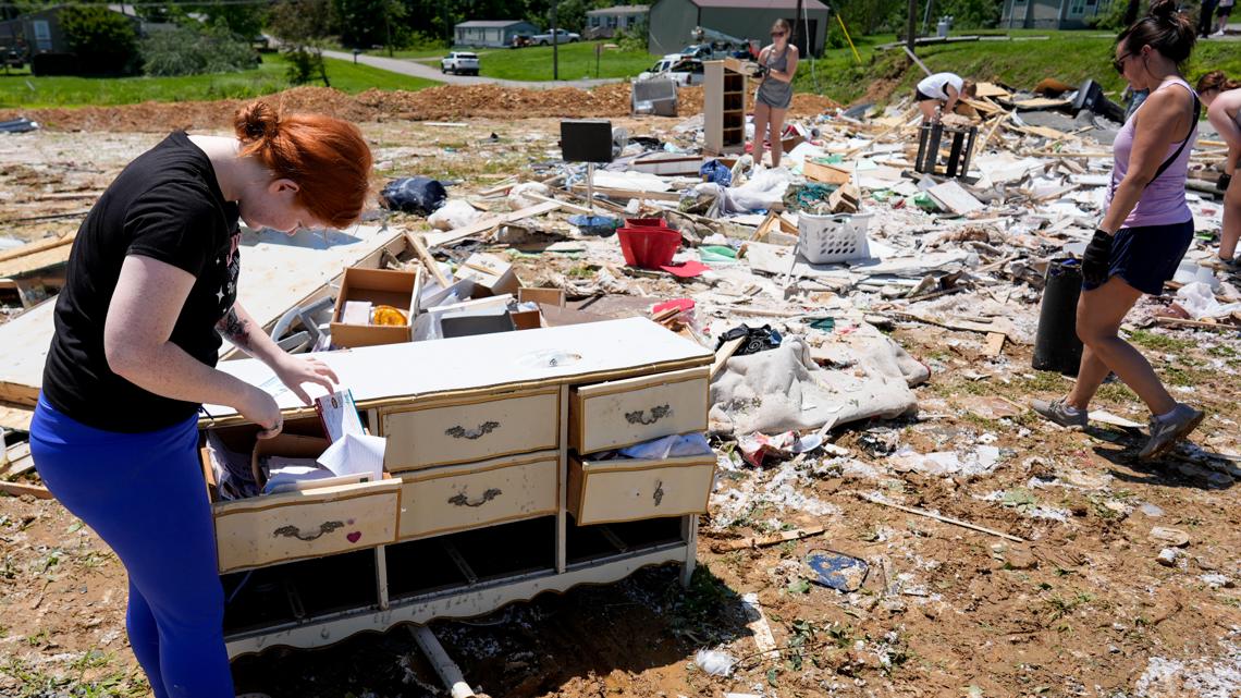 Kentucky family loses home to tornado twice in 3 years - Vimarsana News