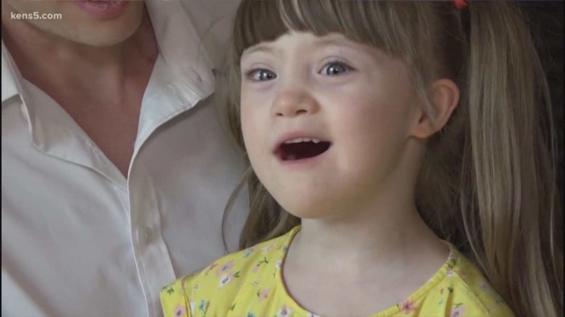 5 Year Old Girl With Down Syndrome Wins Hearts With Song Thv11 Com