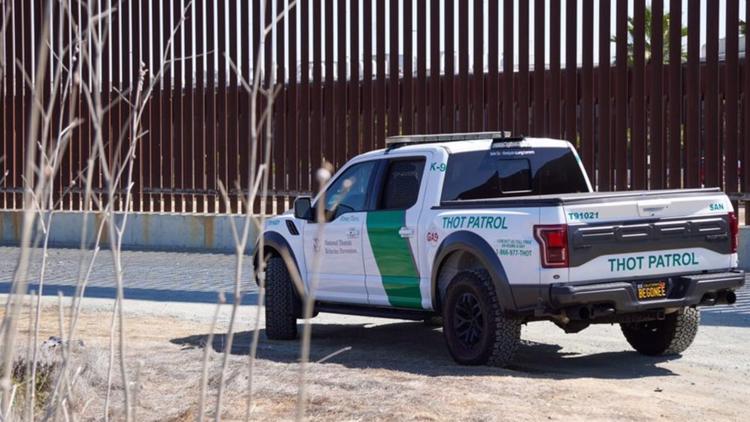 Man designs look-alike Border Patrol truck that's turning heads