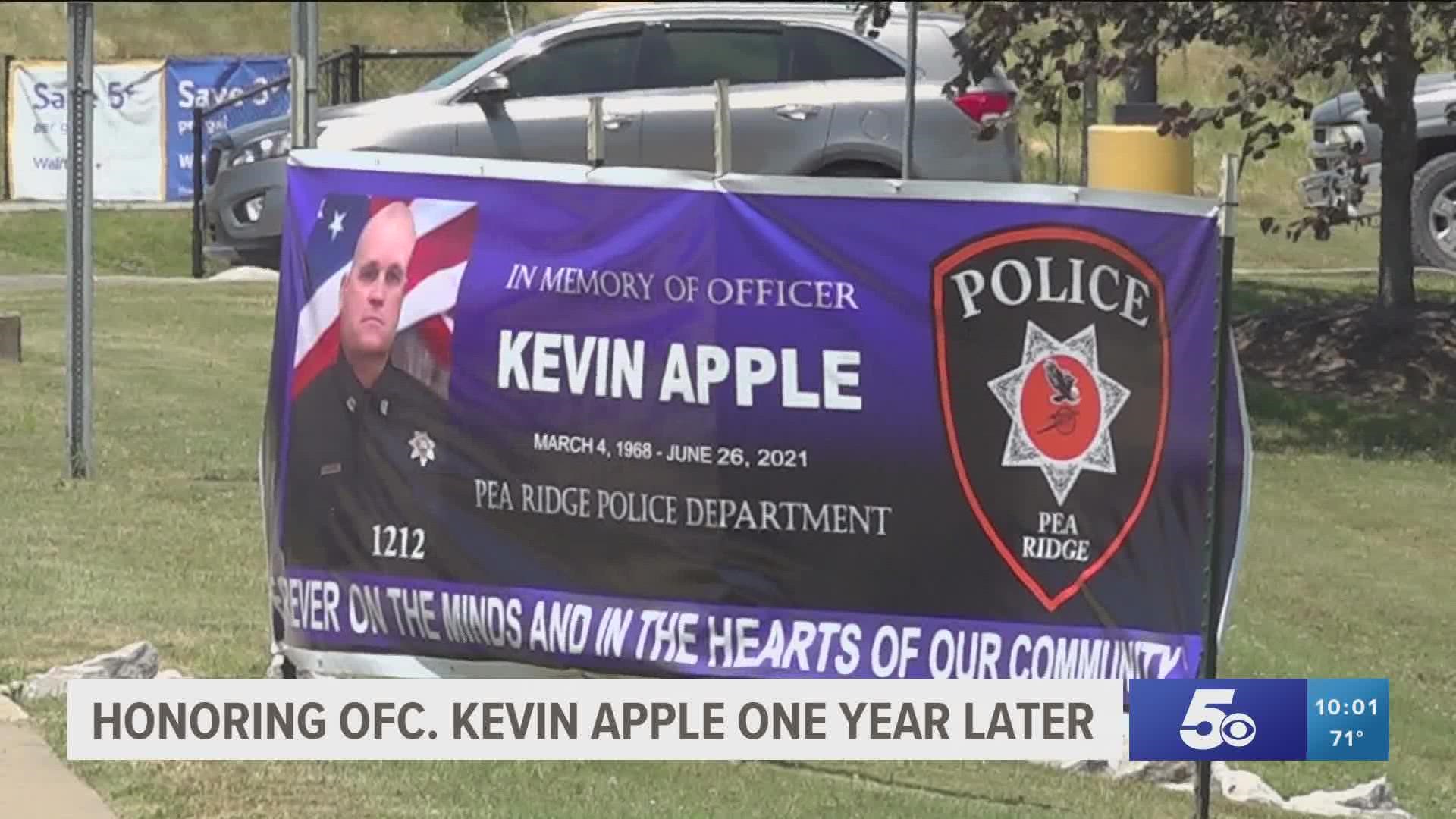 Pea Ridge Community Remembers Officer Kevin Apple | Thv11.com