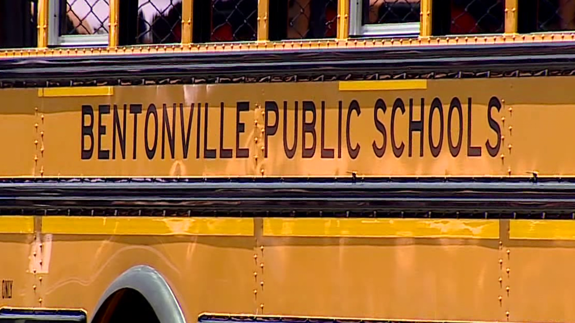 Parents sue over Bentonville School District's mask mandate - Vimarsana News