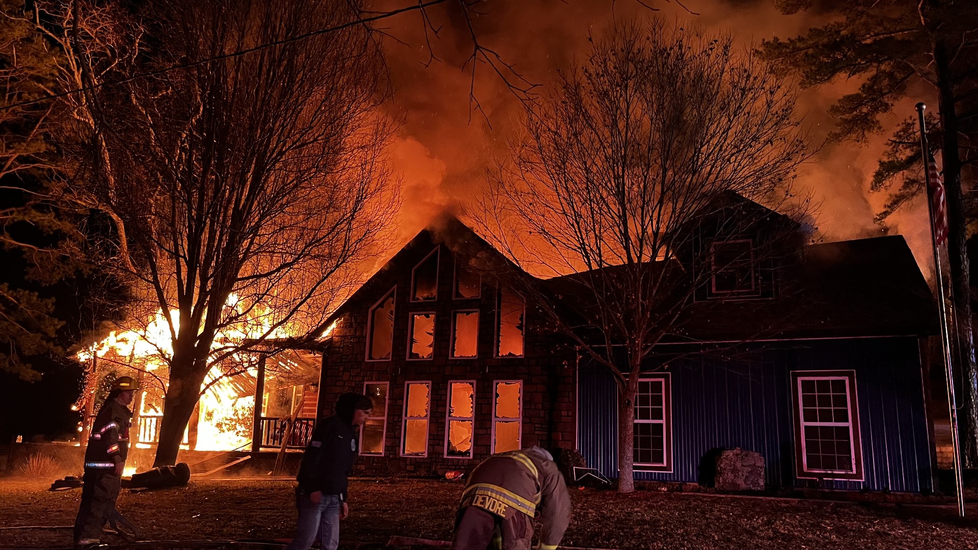 911 dispatcher loses home in fire, finds support in the community ...