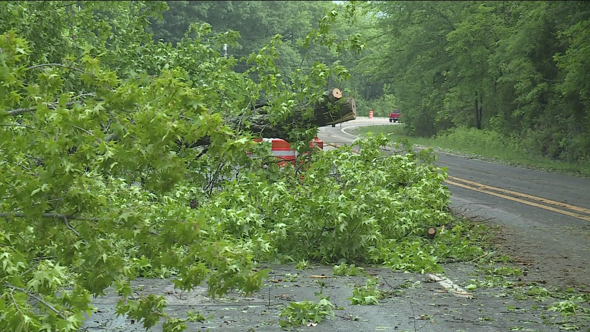 THE NATIONAL WEATHER SERVICE OUT OF TULSA -- NOW CONFIRMING AT LEAST THREE TORNADOES TOUCHED DOWN IN 5COUNTRY EARLY TUESDAY MORNING...