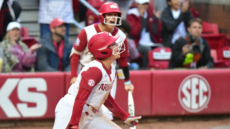Razorback softball defeats Texas 7-1 in first game of Super Regional