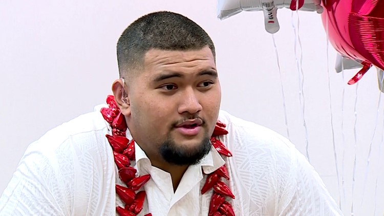 Bentonville football player Joey Su'a takes inspiring path to become a Razorback