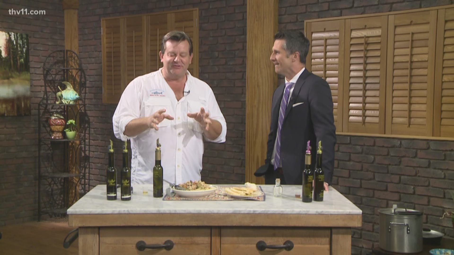 Chef Anthony Michael shows us how to use heart-healthy olive oil to add flavor to dishes.