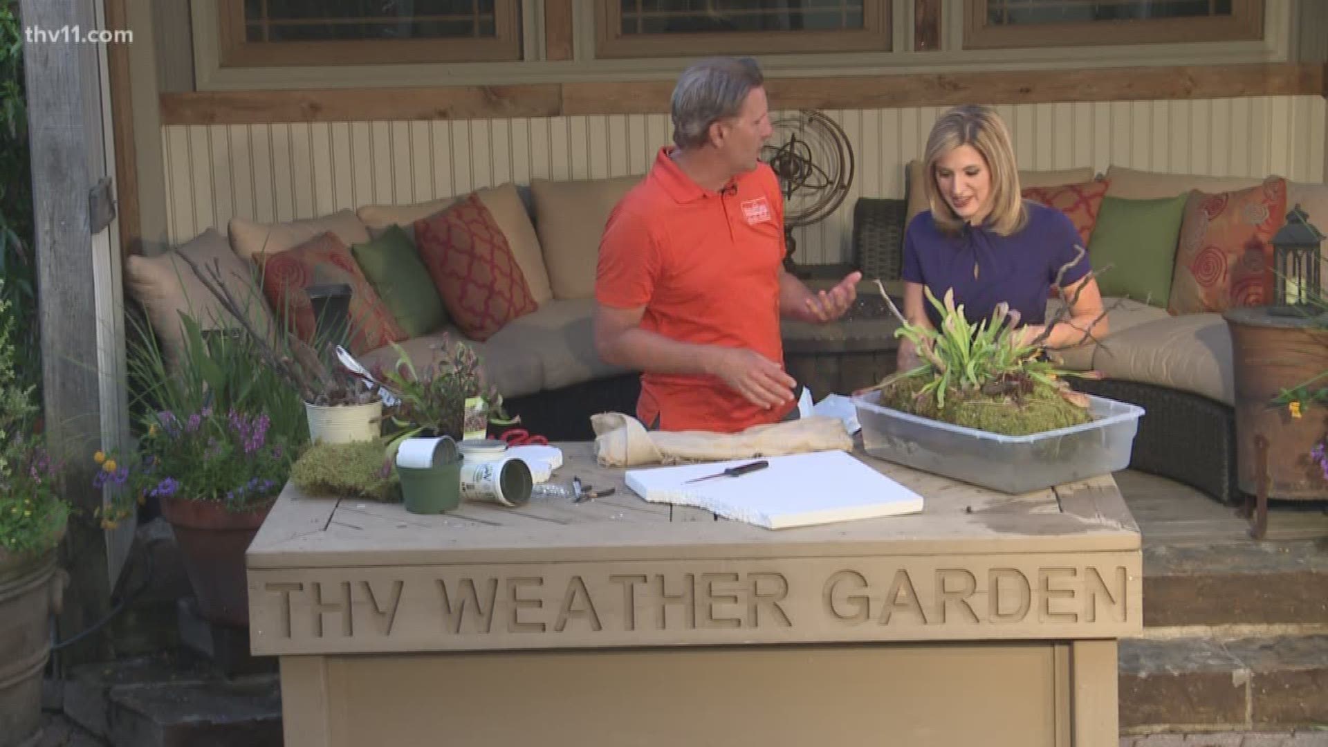Chris H. Olsen shows us how to make a floating garden for your pond or fountain.