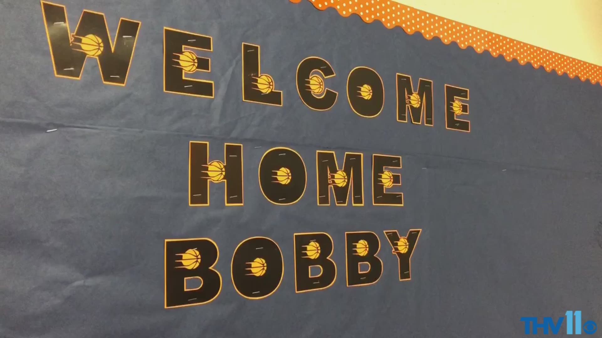 Bobby Portis retires jersey at Hall High