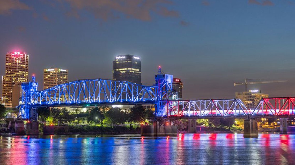 Little Rock to light bridges blue, yellow in support of Ukraine
