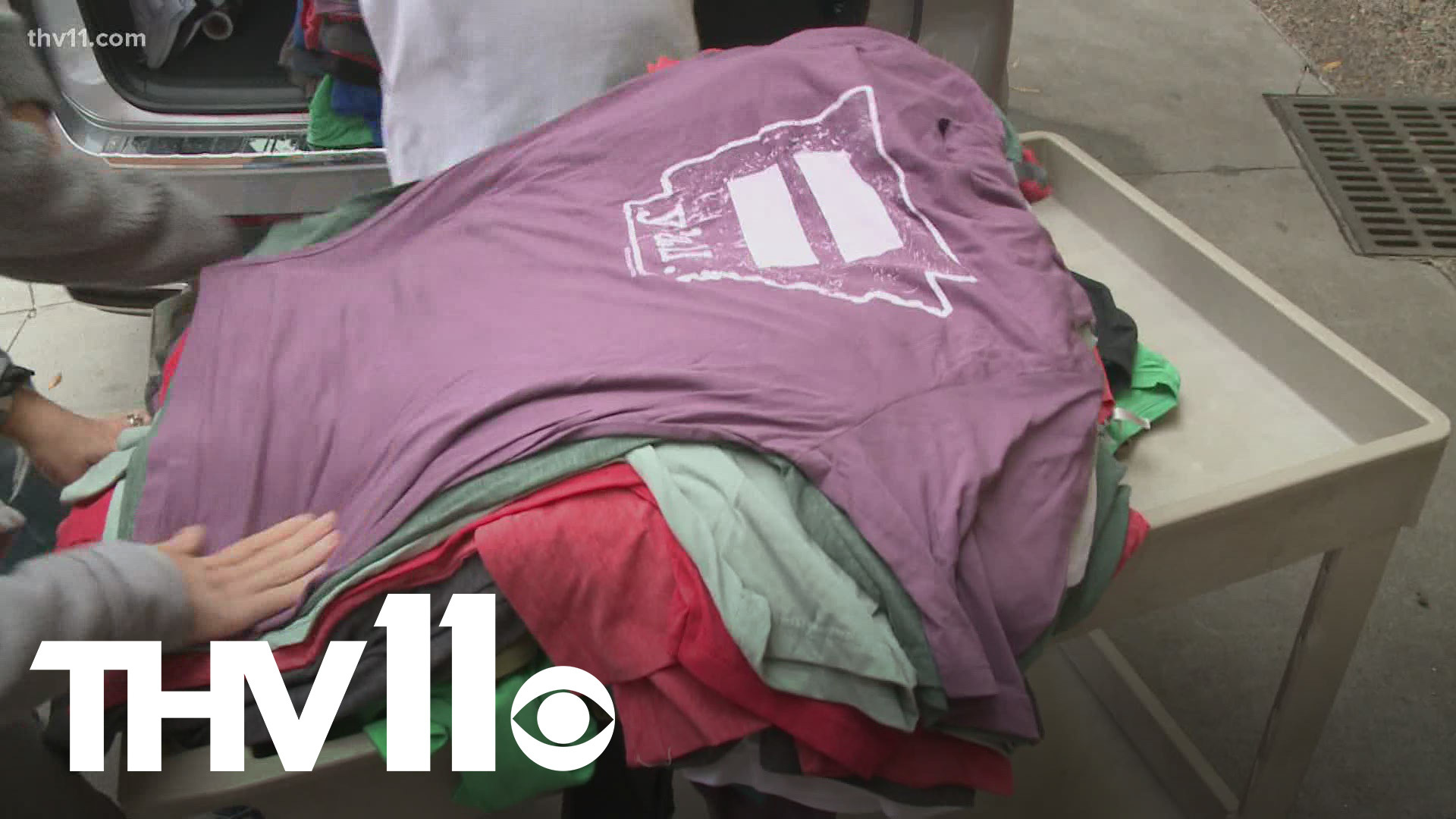 The pandemic continues to take its toll on the Arkansans on the frontline and that's why Hillcrest Waterbugs donated dozens of t-shirts and hats for free.