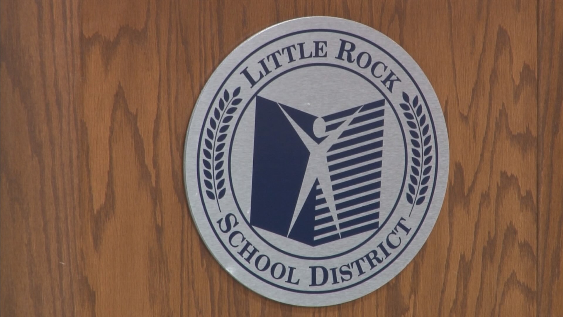 LRSD, LREA reach agreement after weeks of negotiating, rallies | thv11.com