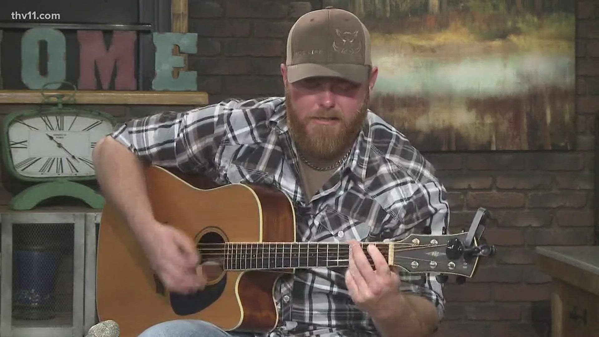 A few days ago, he was singing his songs on YouTube, and now this Arkansas oil rig worker has become a viral sensation! Heath Sanders got the chance of a lifetime to perform last week on the Bobby Bones show on national radio, changing his life forever!
