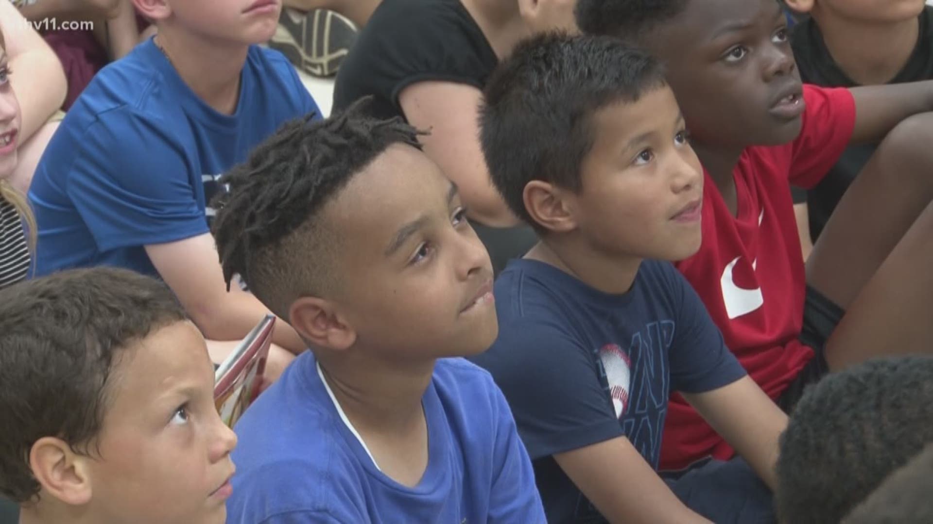 A group of second graders from Ellen Smith Elementary shares with us their favorite book of the year.