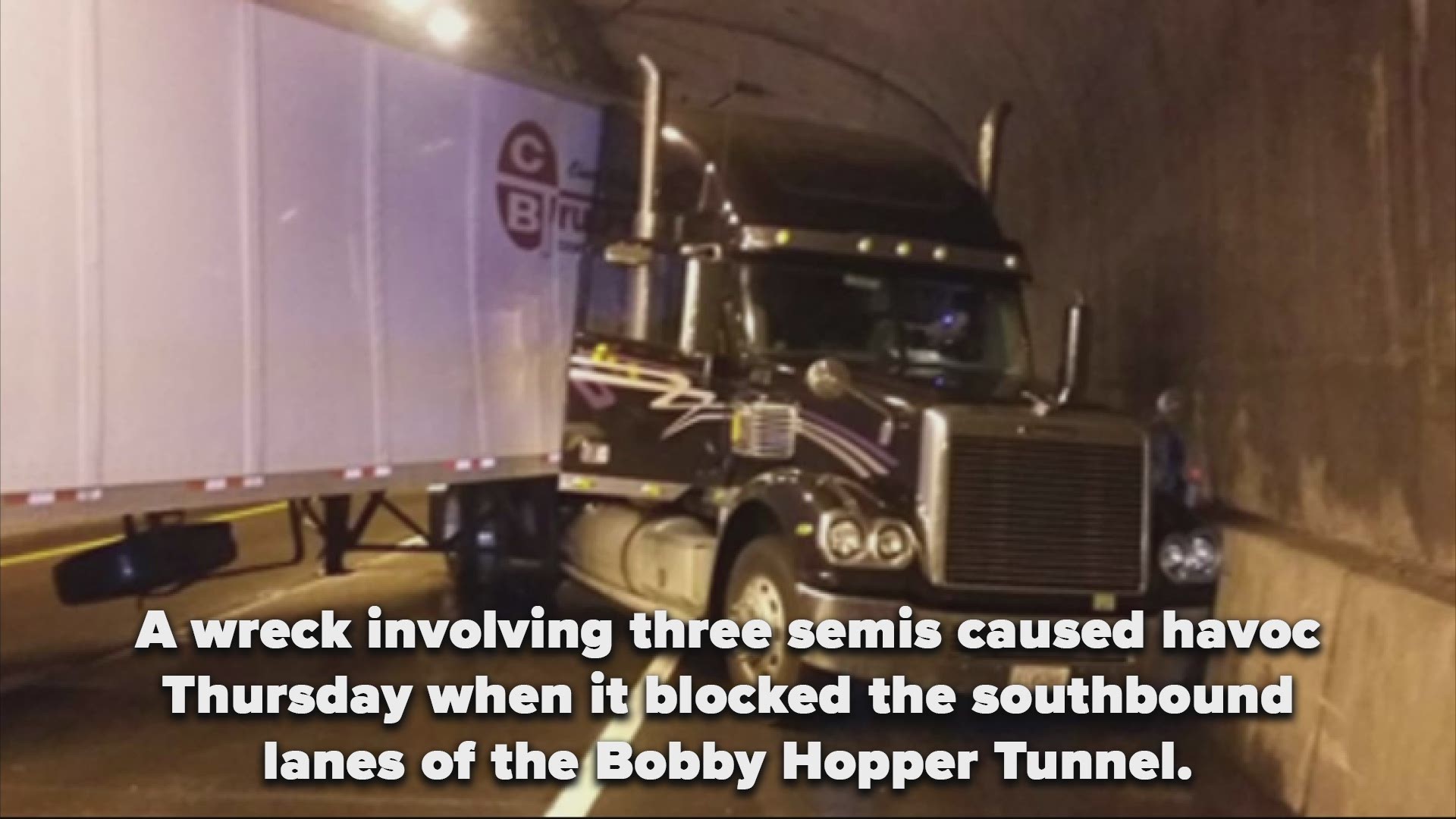 3 semis collide in northwest Arkansas interstate tunnel