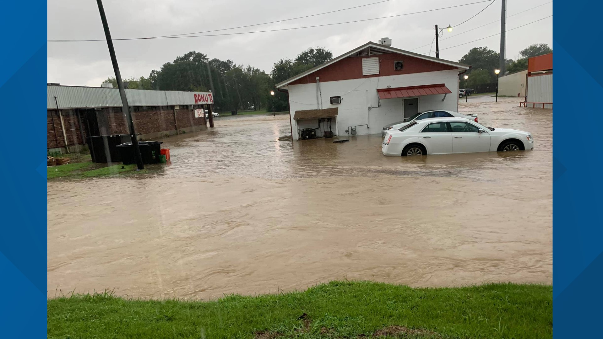 City of Waldron experiencing major flood on roadways