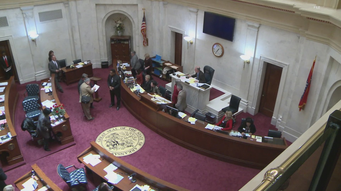 Arkansas lawmakers await call for special session as fiscal session ends