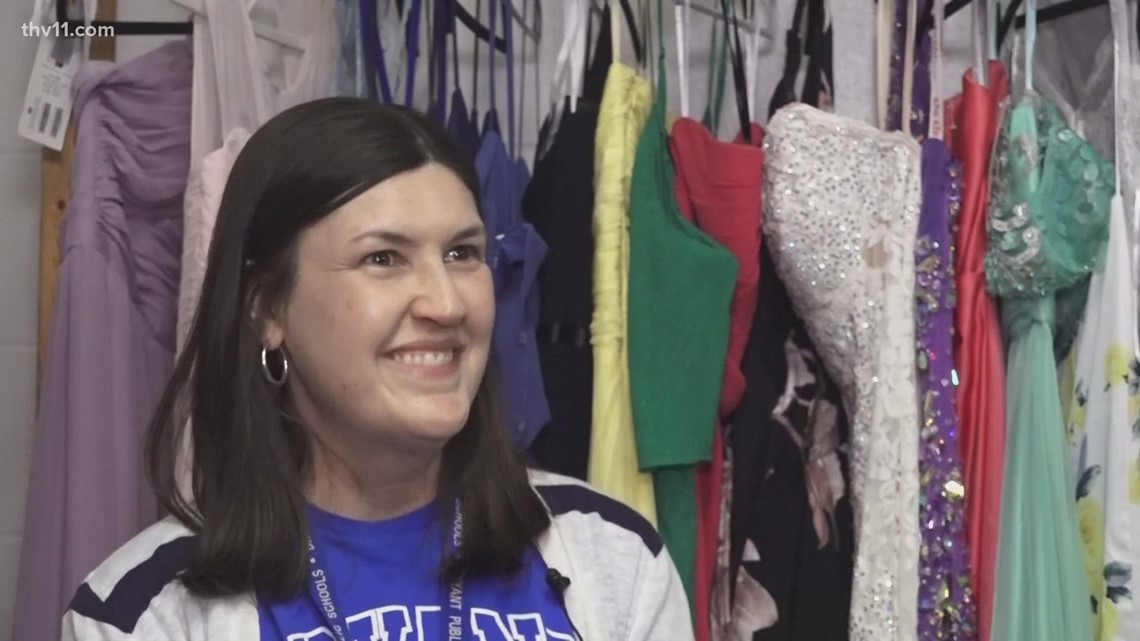 THIS WEEKEND: Prom closet open to Coast teens looking for the