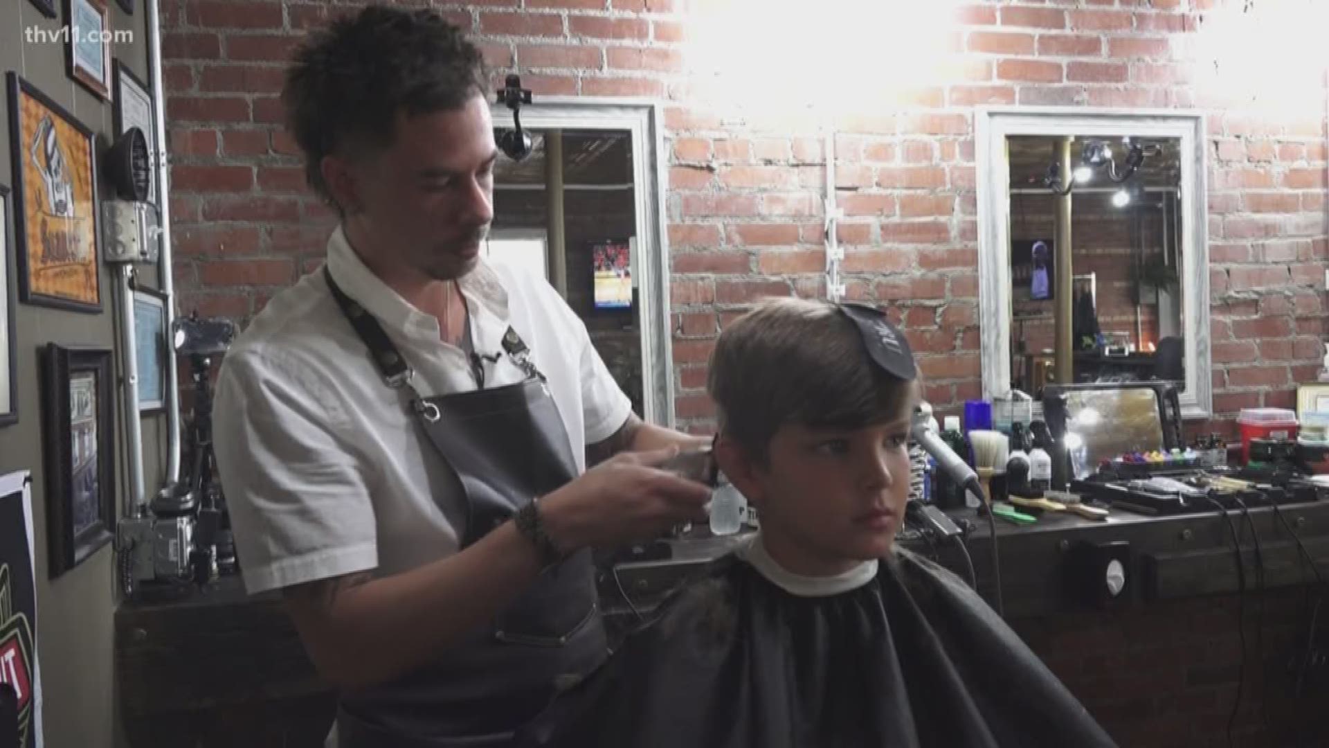 A Benton barber has made it his mission not only to give good cuts and styles, but to make men out of boys.