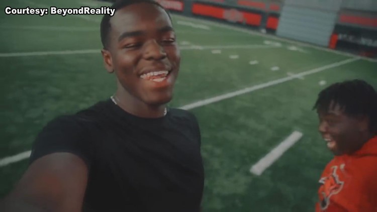 Arkansas State Football player finds success on Youtube