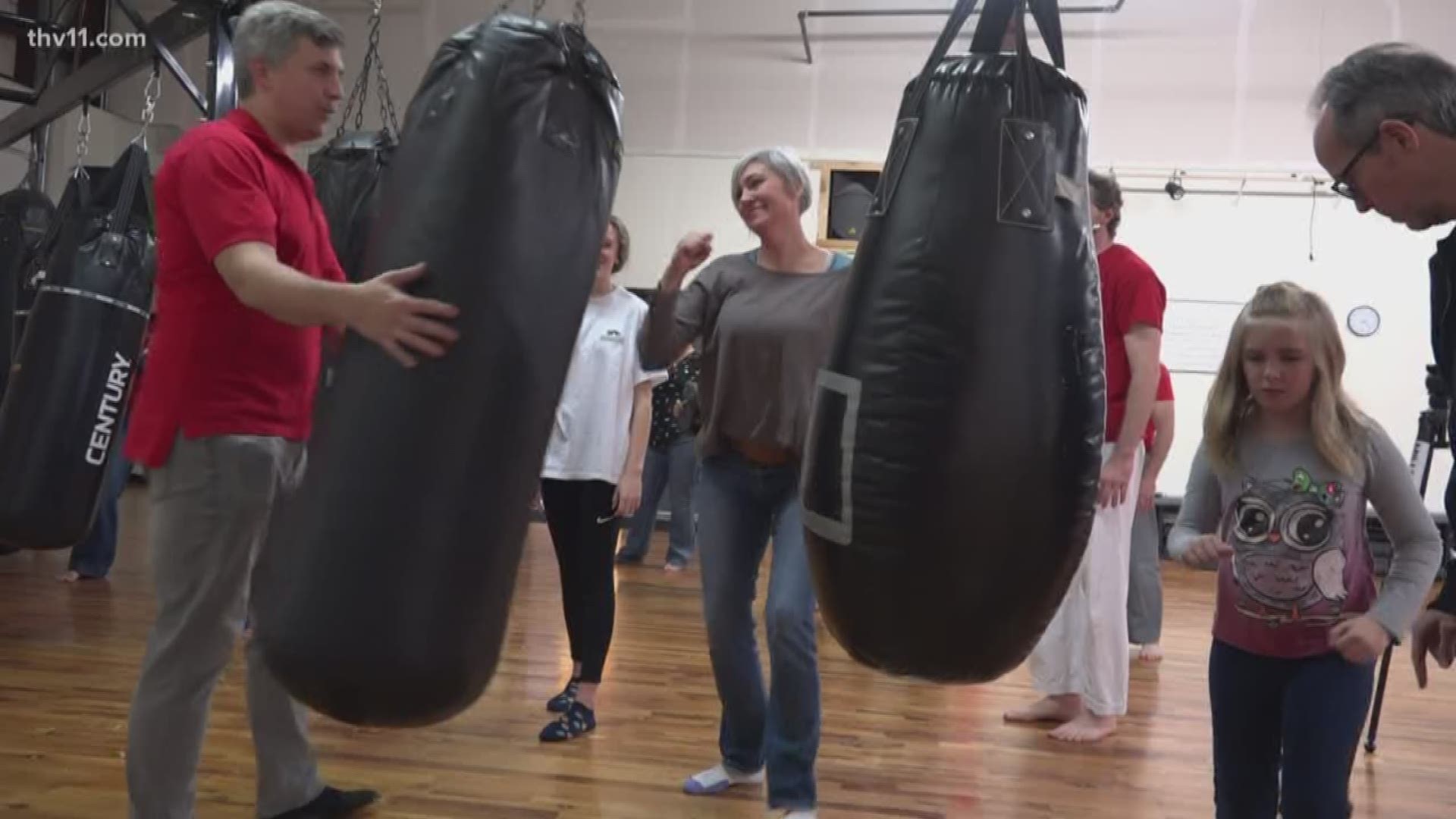 How To Be Safe This Holiday Season Take Free Self Defense Classes Thv11 Com