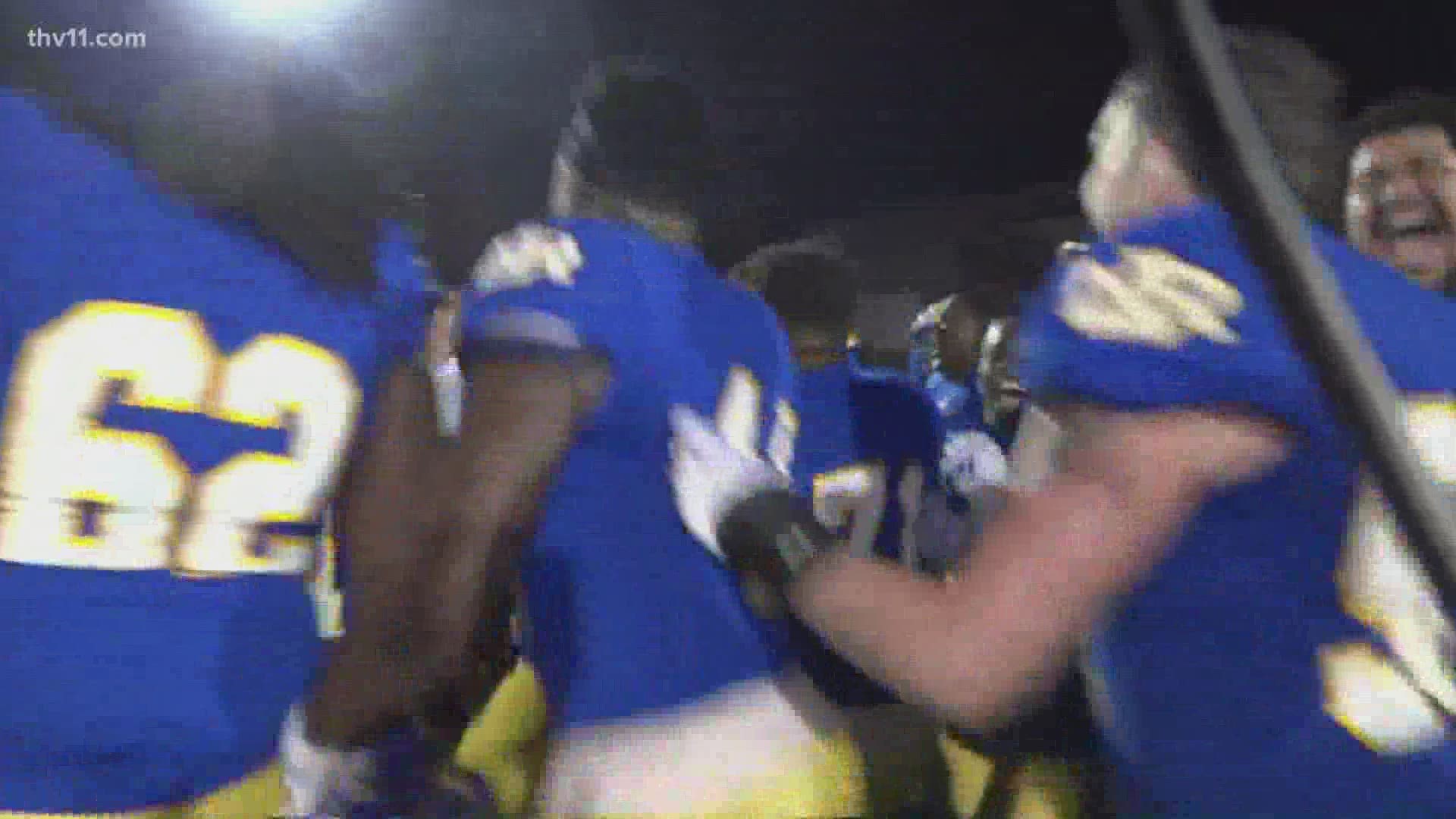 Cotton TD run sends NLR to 5th straight 7A title game