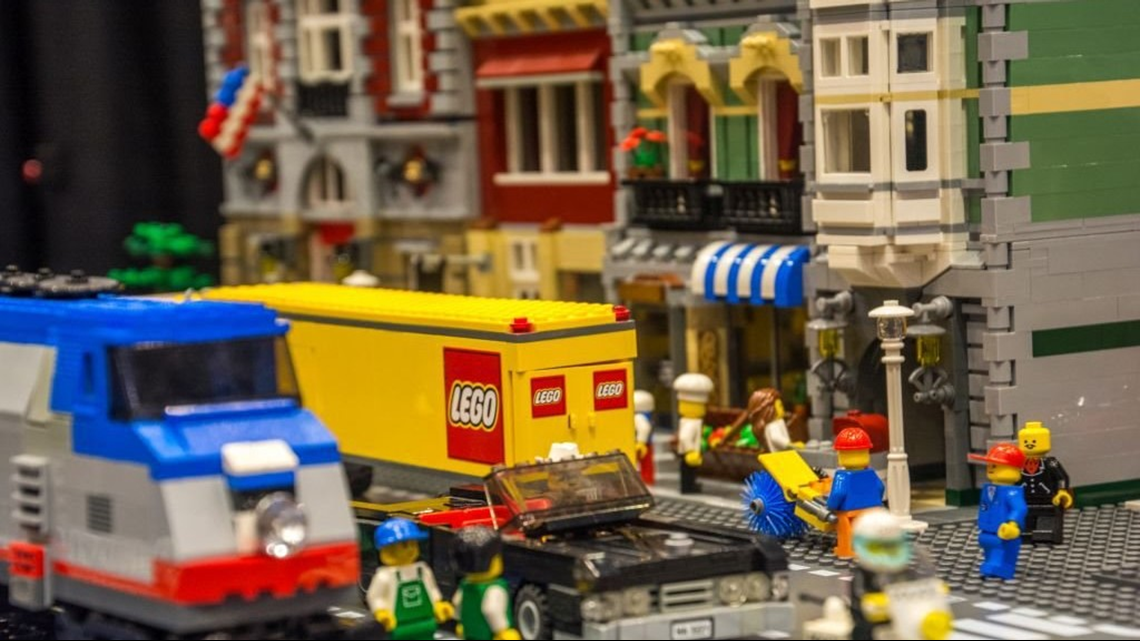 LEGO convention builds excitement in central Arkansas