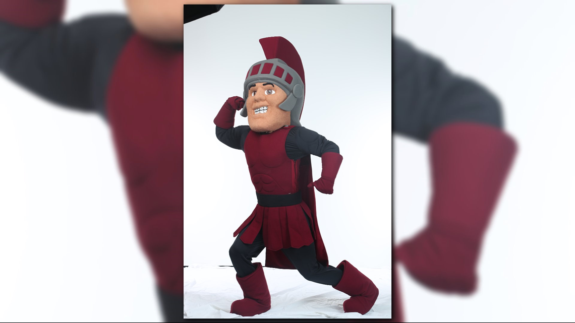 PHOTOS | Meet UA-Little Rock's new mascot, Maximus! | thv11.com