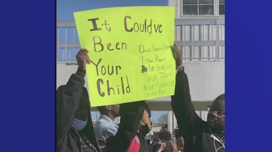 Pine Bluff high school students push for more security - Vimarsana News