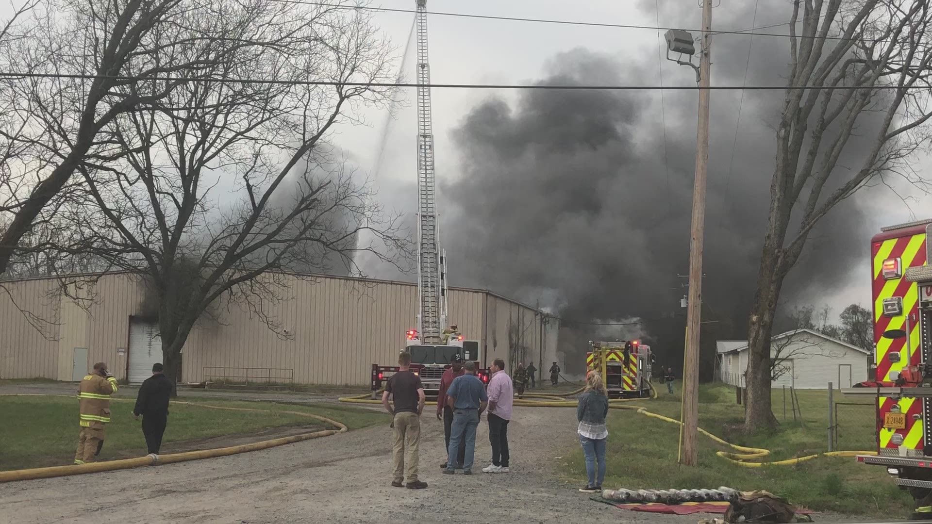 Officials confirm active fire at Noark Enterprises off Highway 70