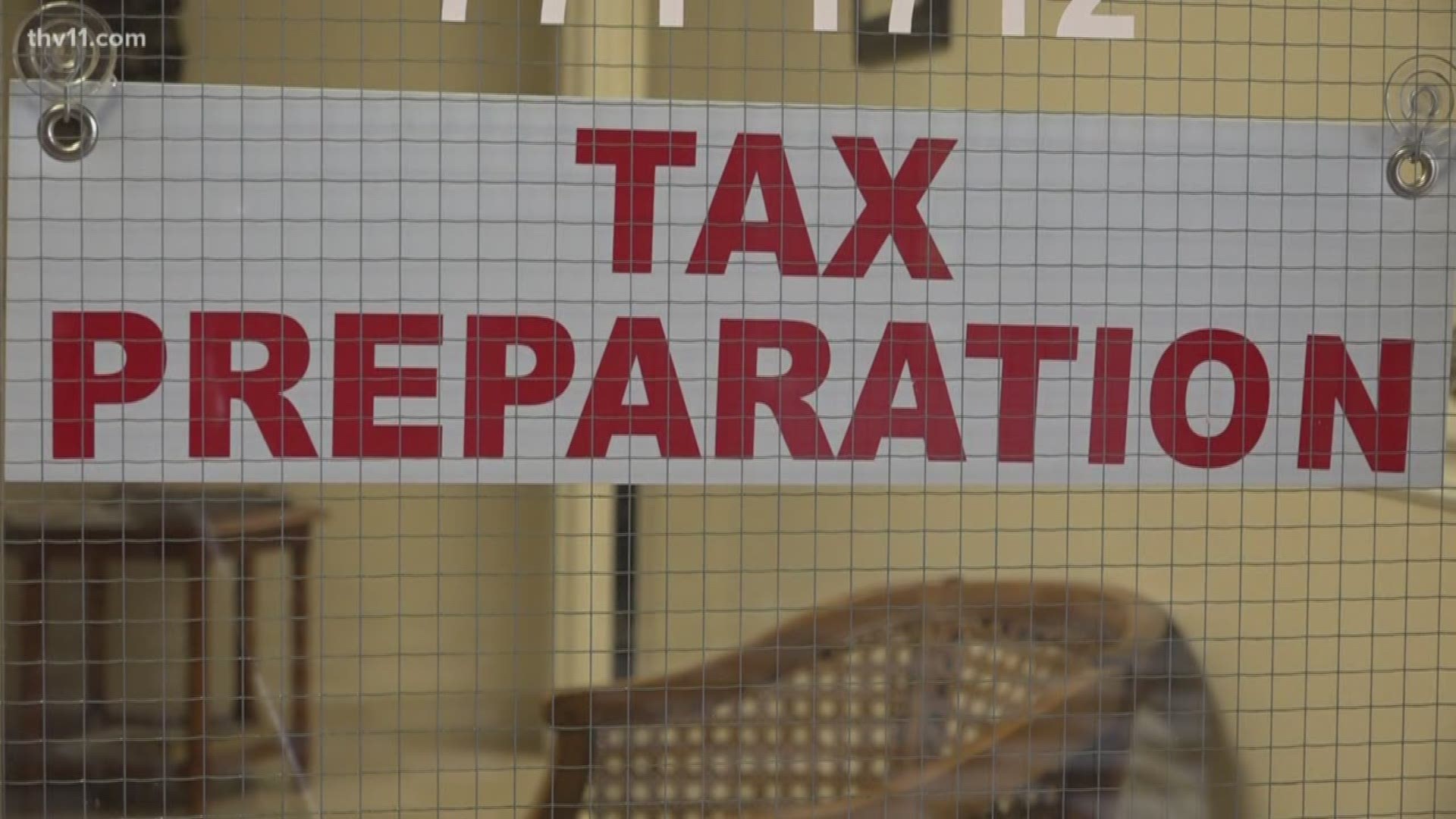 Verify | Can the government shutdown affect my tax returns?