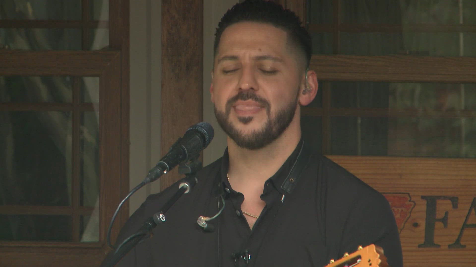 Jacob Flores wins Hot Springs Sentinel Record Reader's Choice