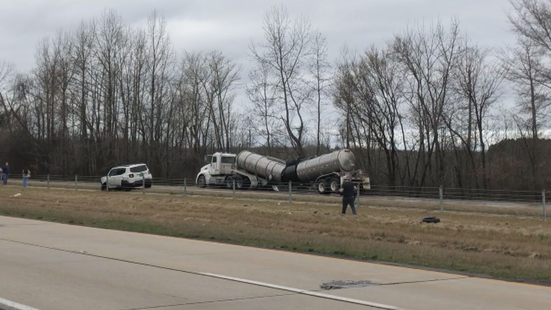 Hazmat spill on Highway 67 shuts down interstate in both directio ...