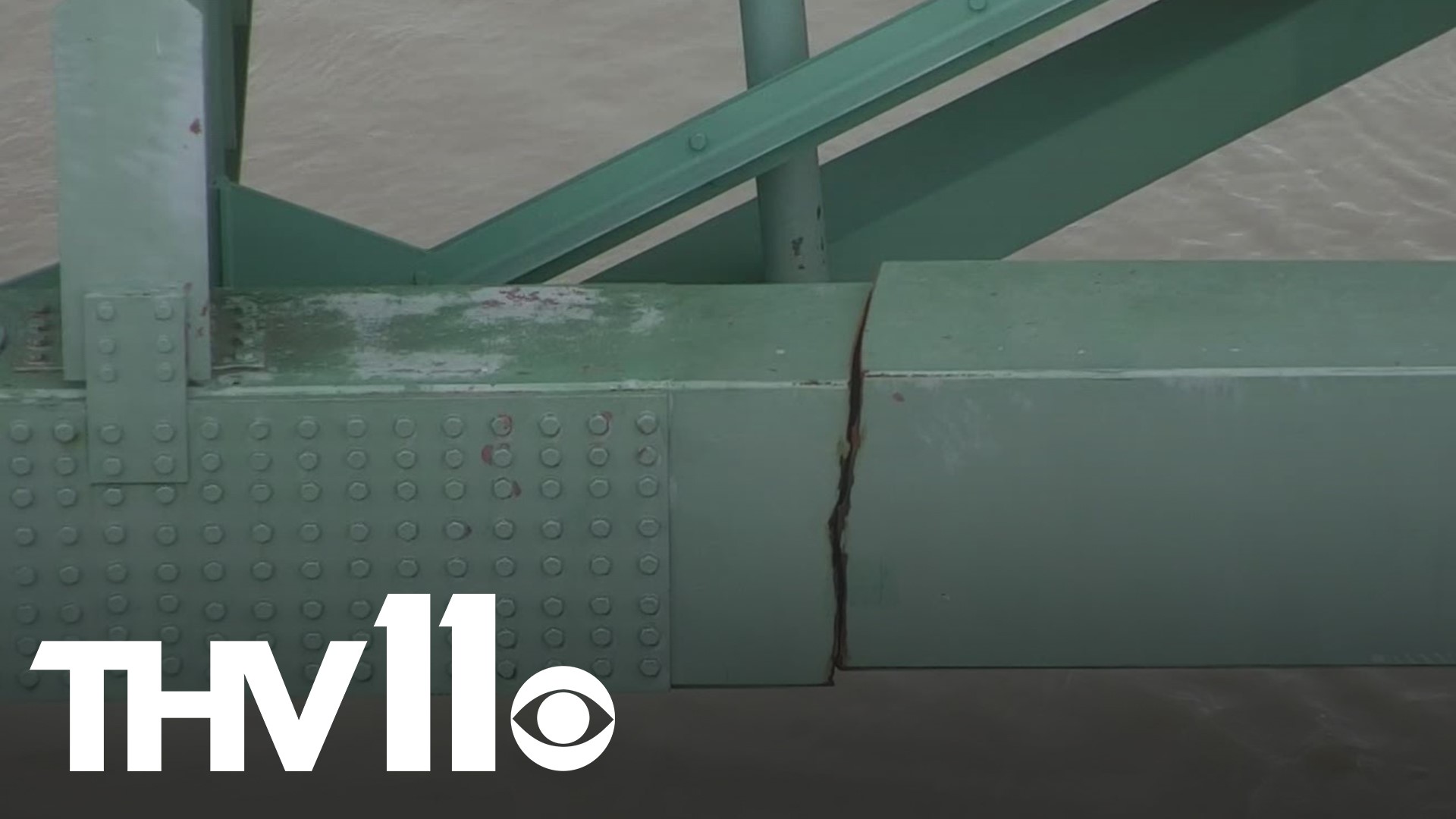 The Arkansas Department of Transportation discovered a crack along the I-40 bridge near Memphis. Officials are unsure as to how long the repairs could take.