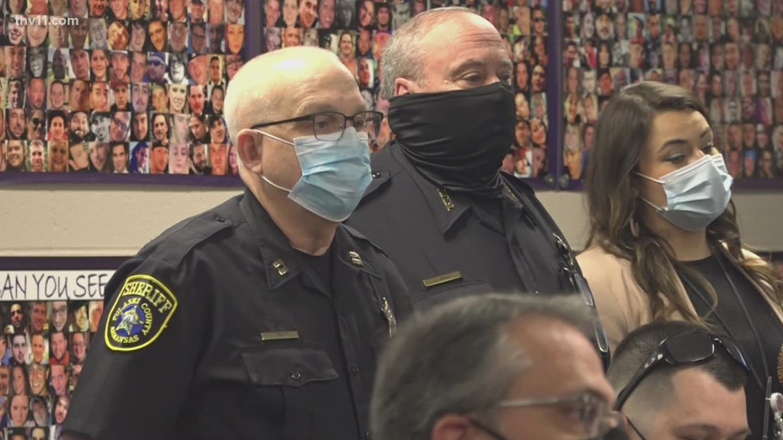 Which Arkansas officers are eligible for new $5,000 stipend - Vimarsana News