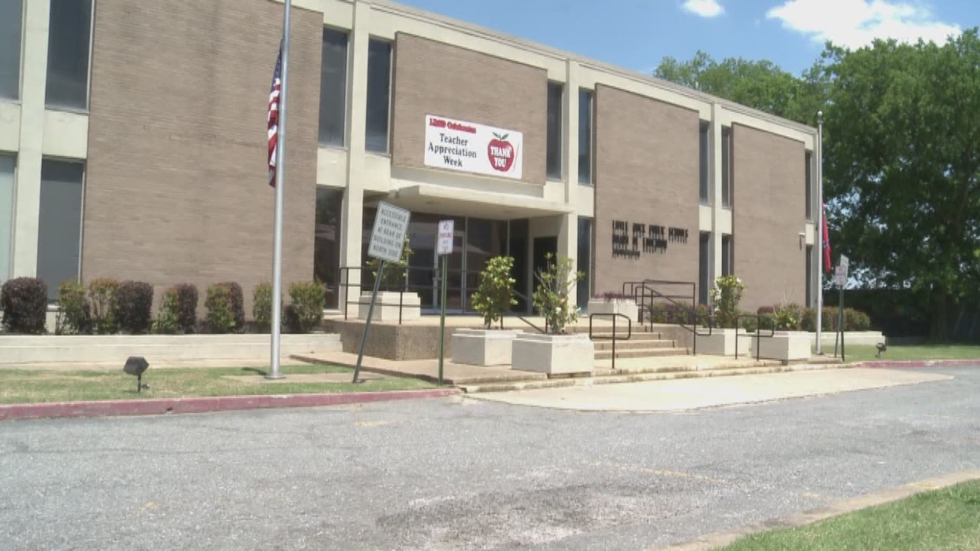 LRSD millage debate continues on eve of vote