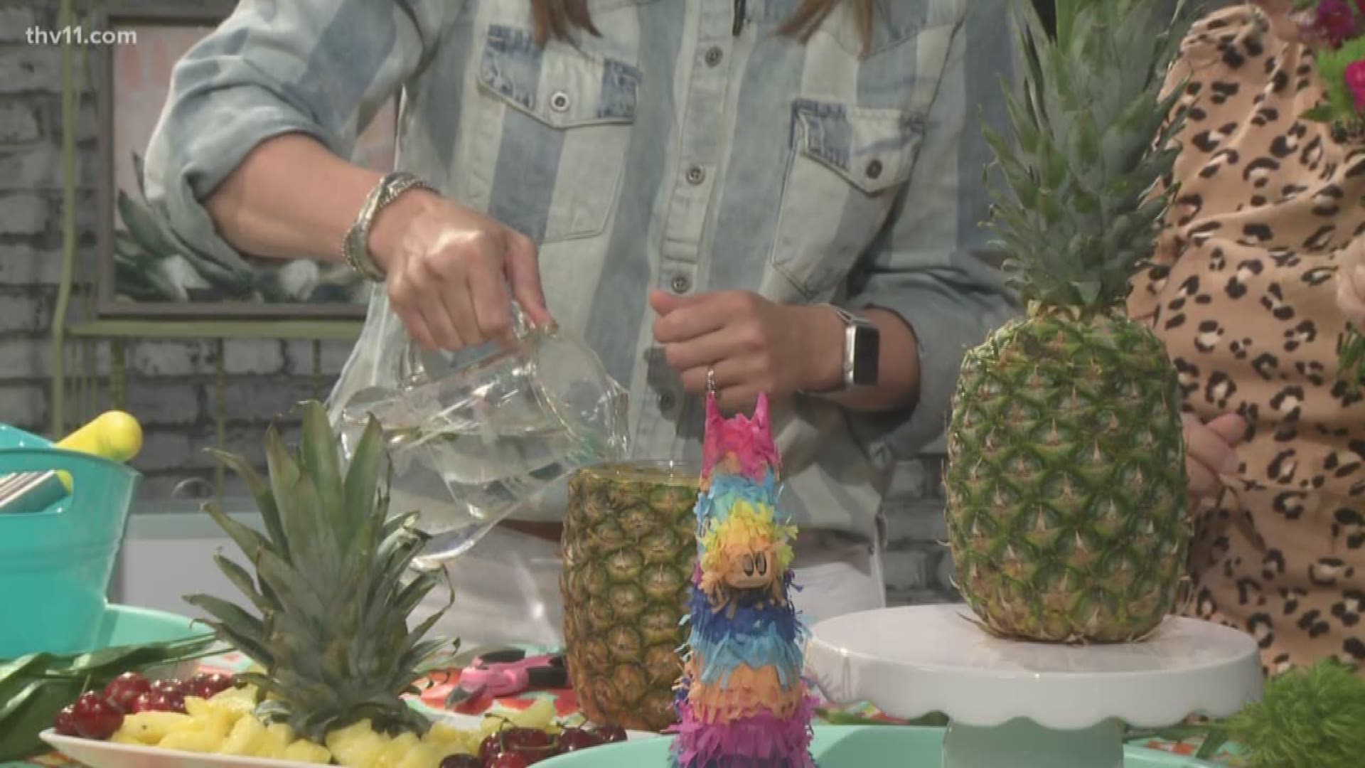 Krista Ryken with K to Z Design showed The Vine's Ashley King how to use a pineapple to create a summer-inspired flower vase.