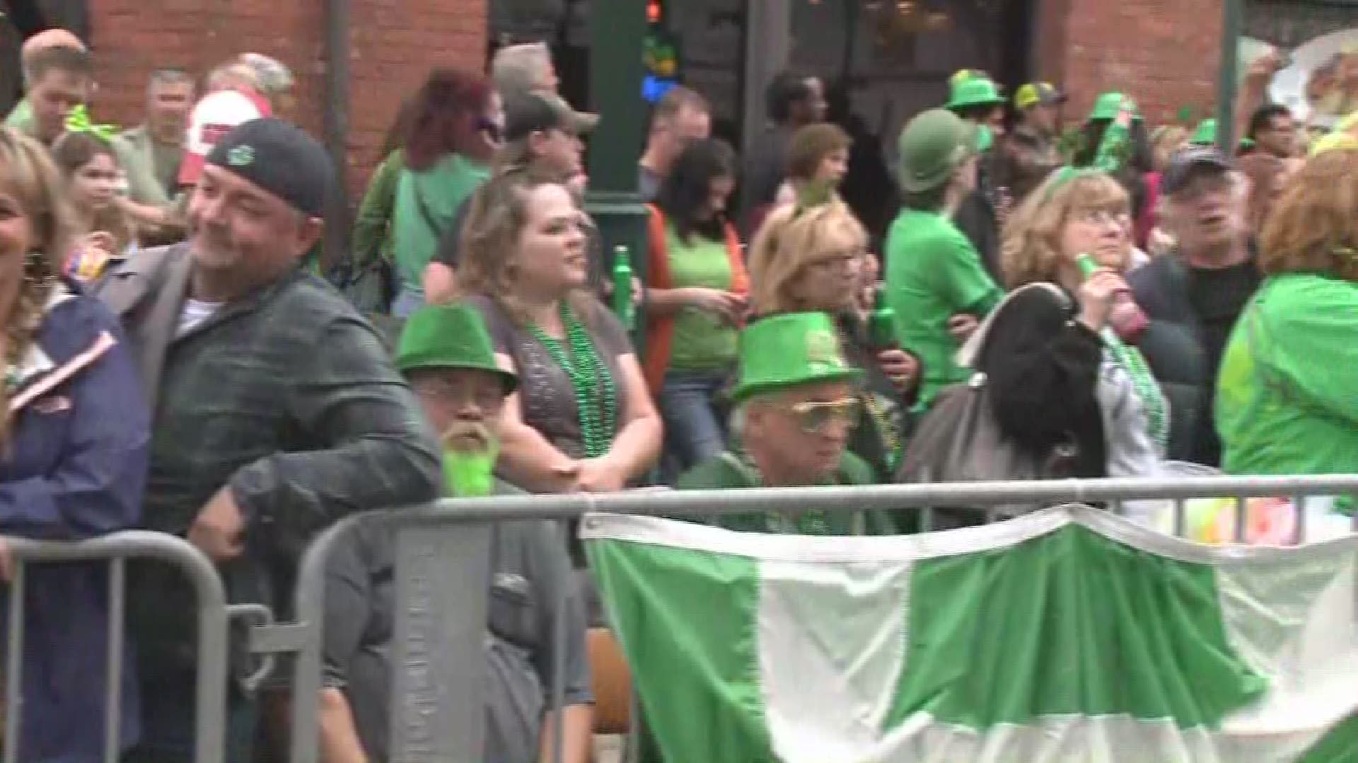 Hot Springs draws crowd with 'World's Shortest St. Patrick's Day Parade