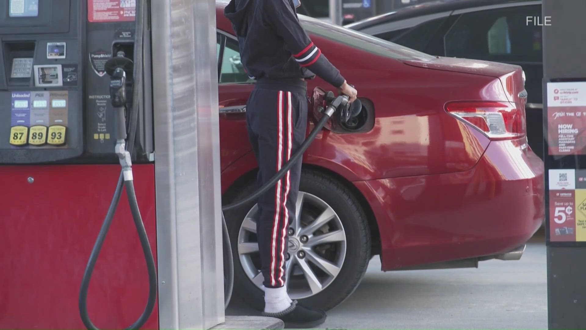 Arkansas gas prices top $4 per gallon | thv11.com