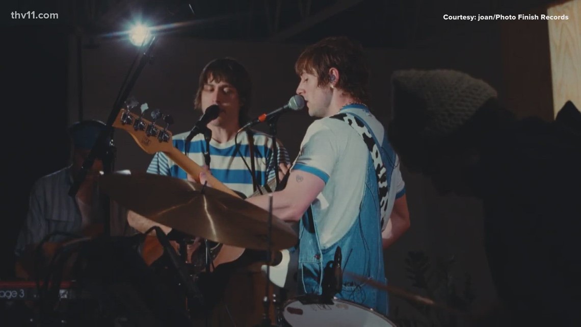 Arkansas pop duo releases first album, returns home after tour - Vimarsana News