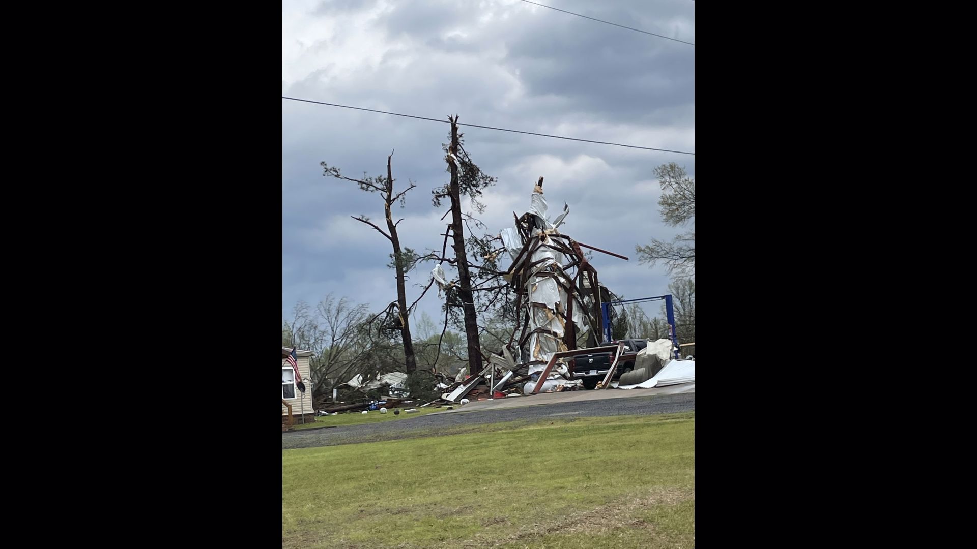 Arkansas tornado damage updates