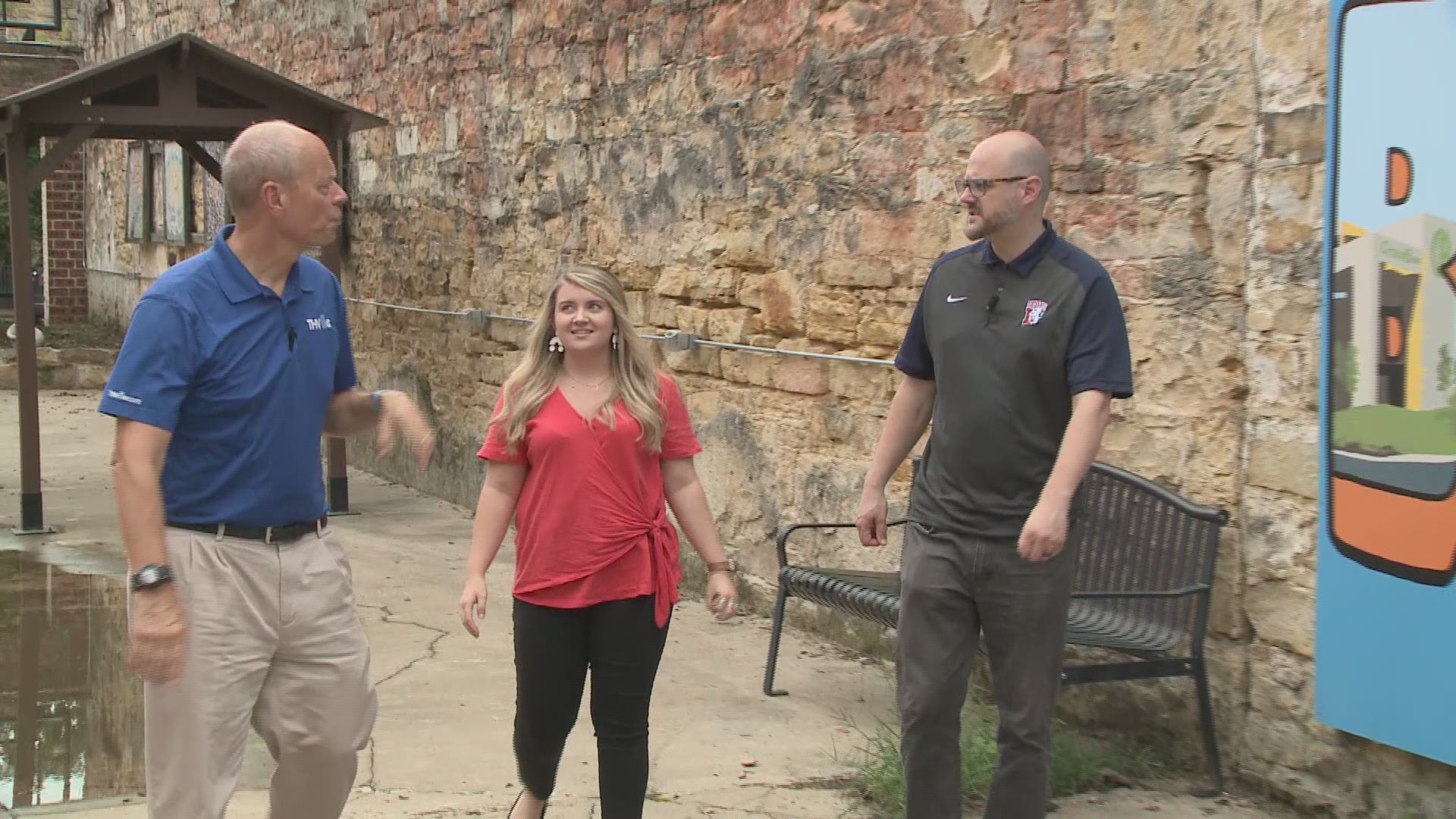 Craig visits Batesville to learn more about how art shapes to small Arkansas town.