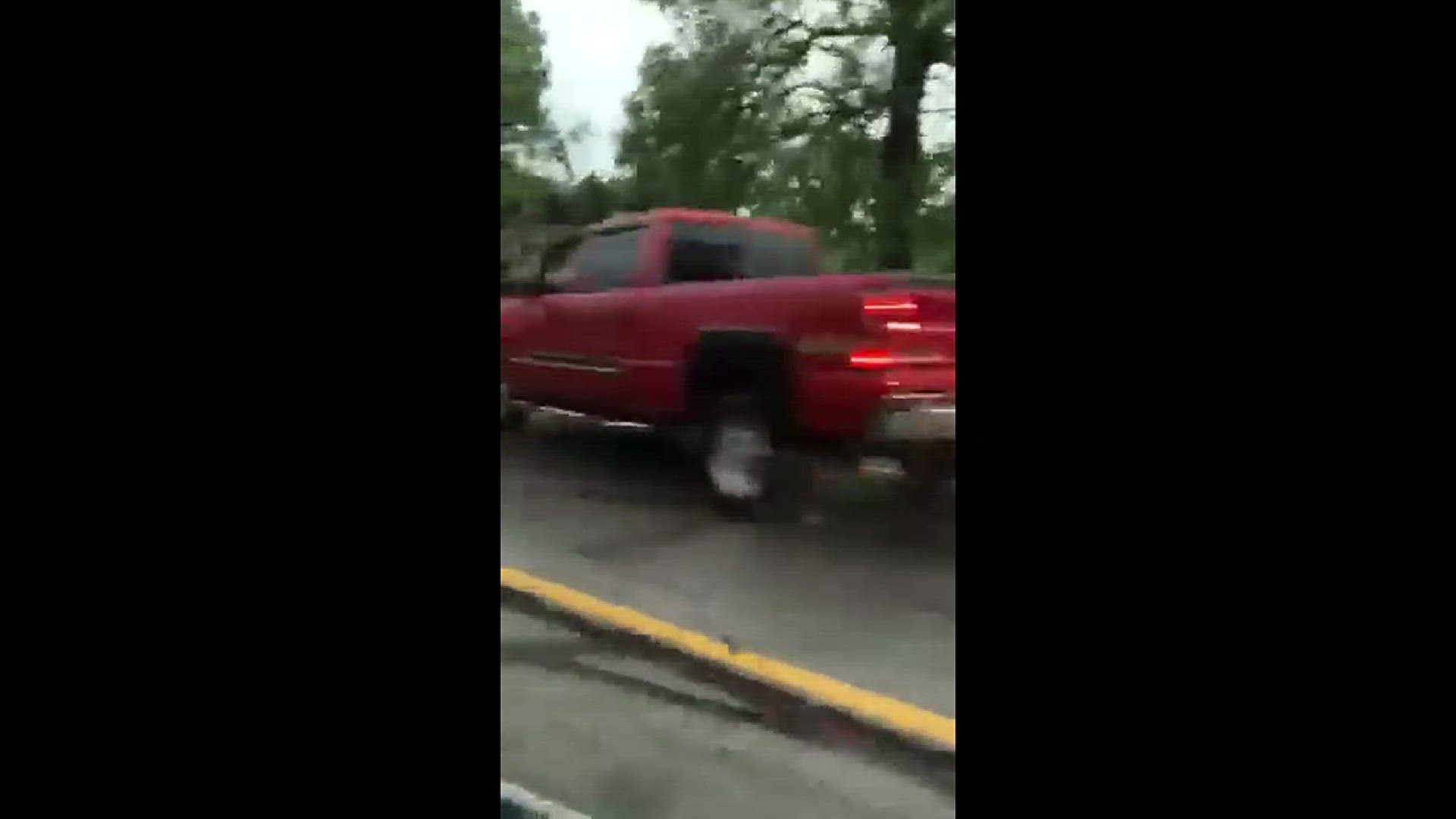 Flooding on Hwy 65 South in Harrison, Ark.