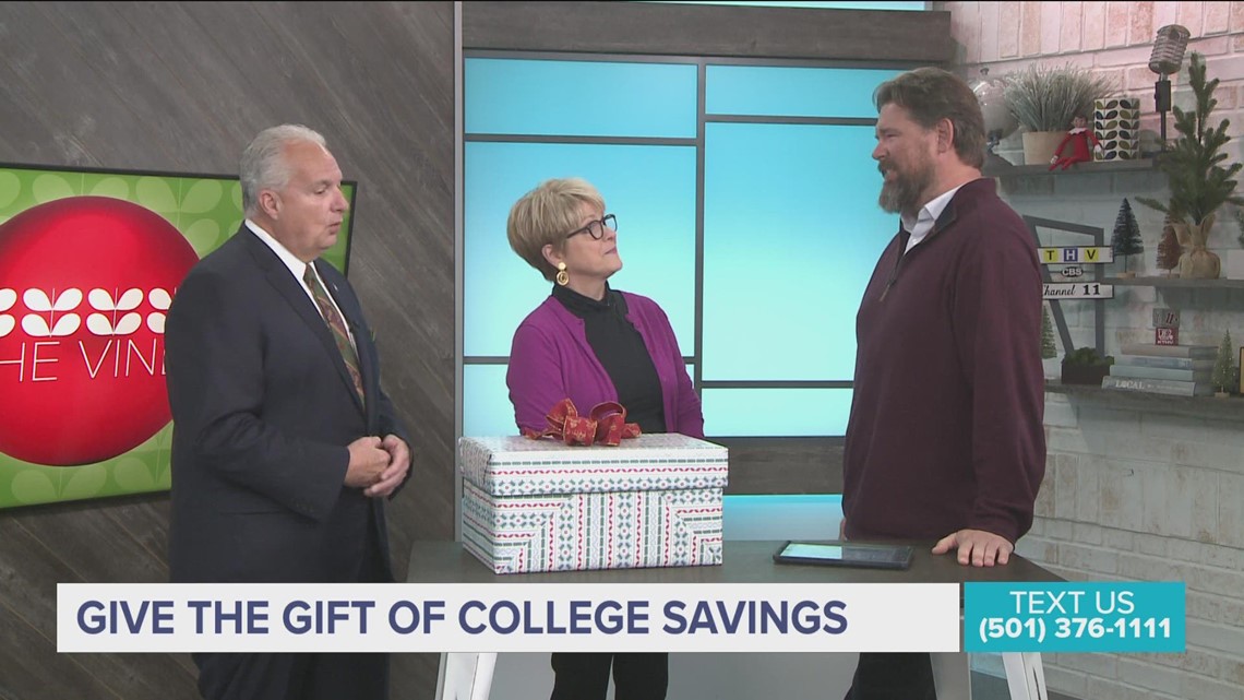 Give the gift of college savings this holiday season