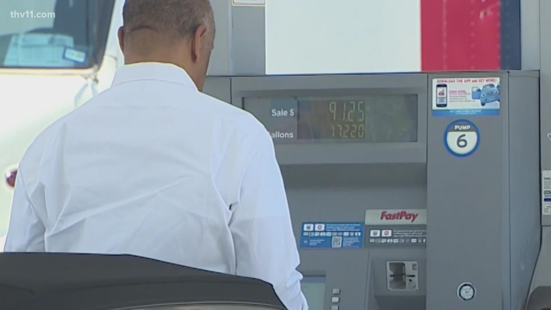 Memorial Day weekend is here so that means you can expect to see more people in line at the airport and at the pump.