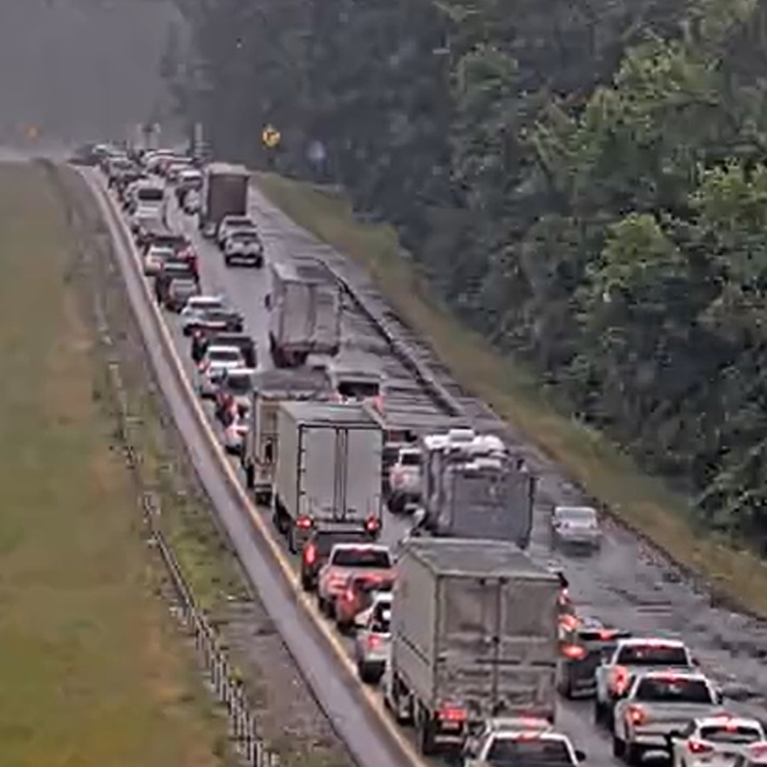 Lanes now open on I-530 southbound after multi-vehicle accident | thv11.com