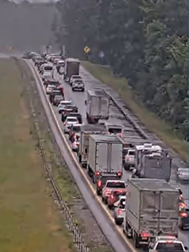 Lanes now open on I-530 southbound after multi-vehicle accident | thv11.com