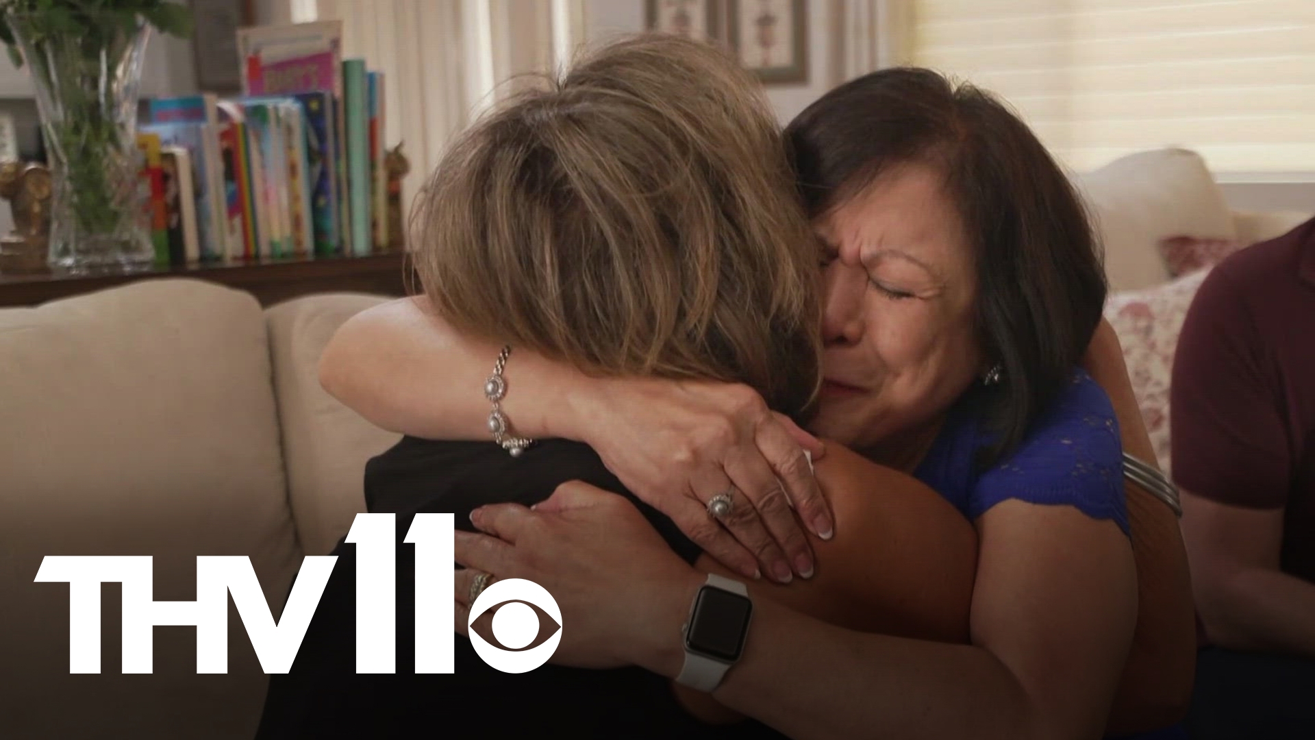 After one Arkansas woman overcame a rare auto-immune condition, she had a heartwarming reunion with the nurse who saved her life over three decades ago.